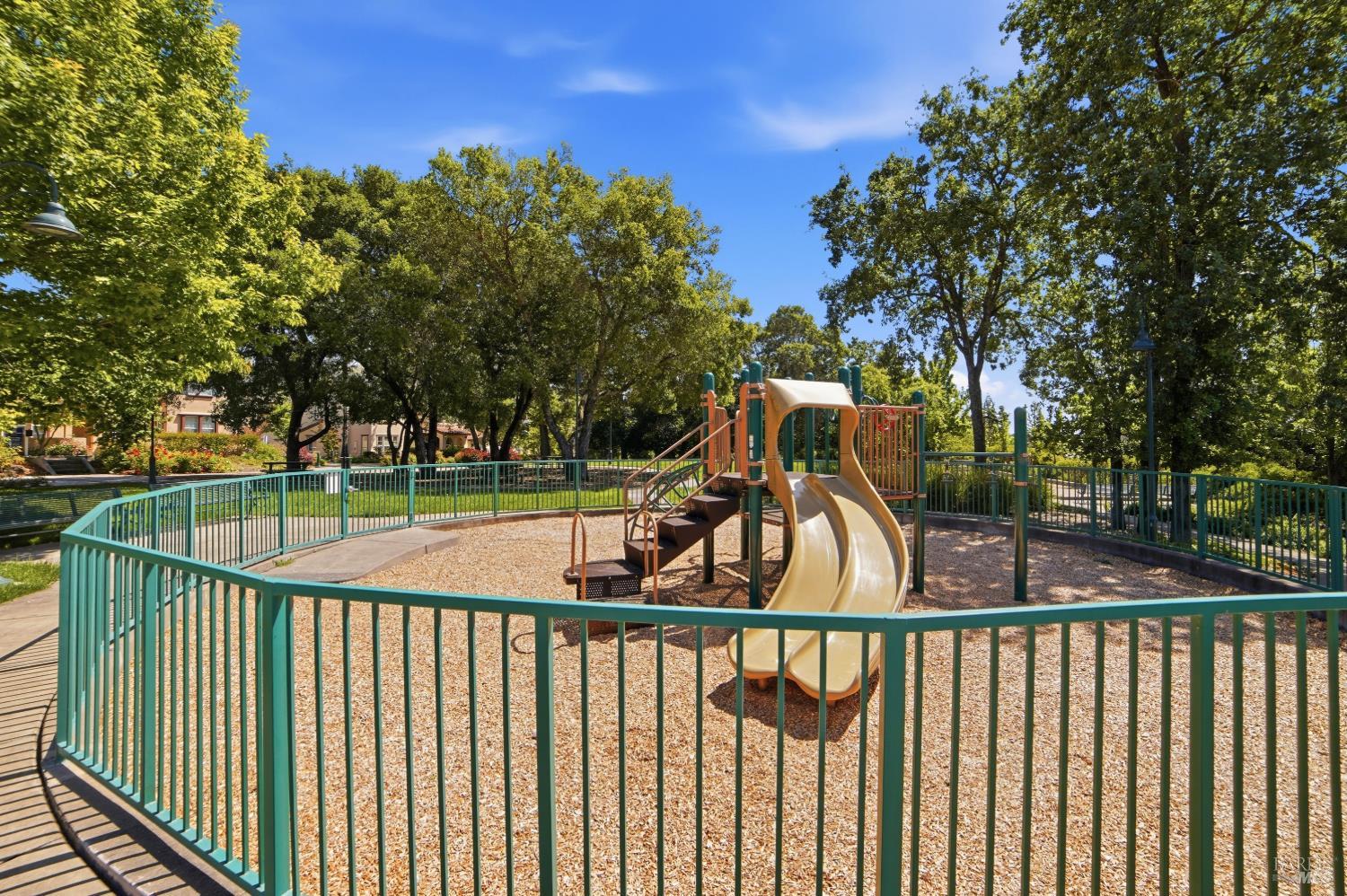2216 Bell Flower Lane Santa Rosa, CA 95404 - Photo 39 of 39