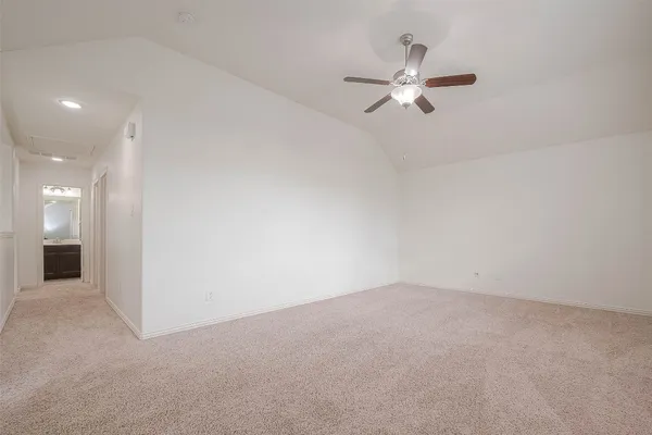 $2,500 | 2261 Oak Cir Drive North, Conroe, TX 77301