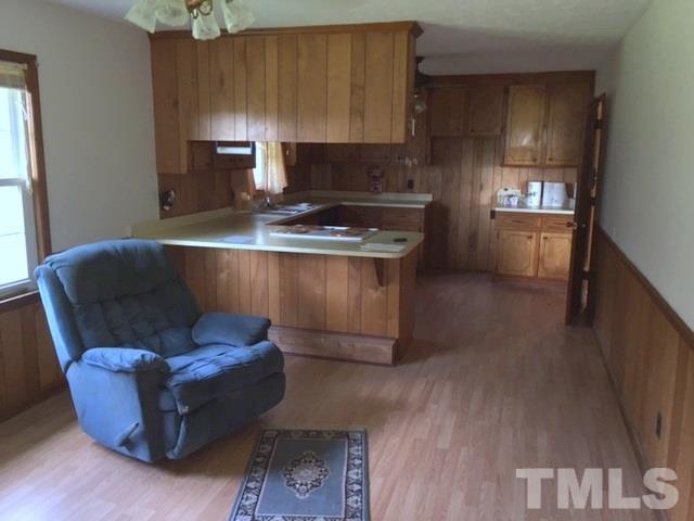 940 Cannan Road Mount Olive, NC 28365 - Photo 4 of 10 a living room with furniture and a window
