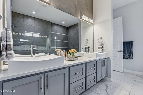$575,000 | 5814 Juniper Creek, El Paso, TX 79932