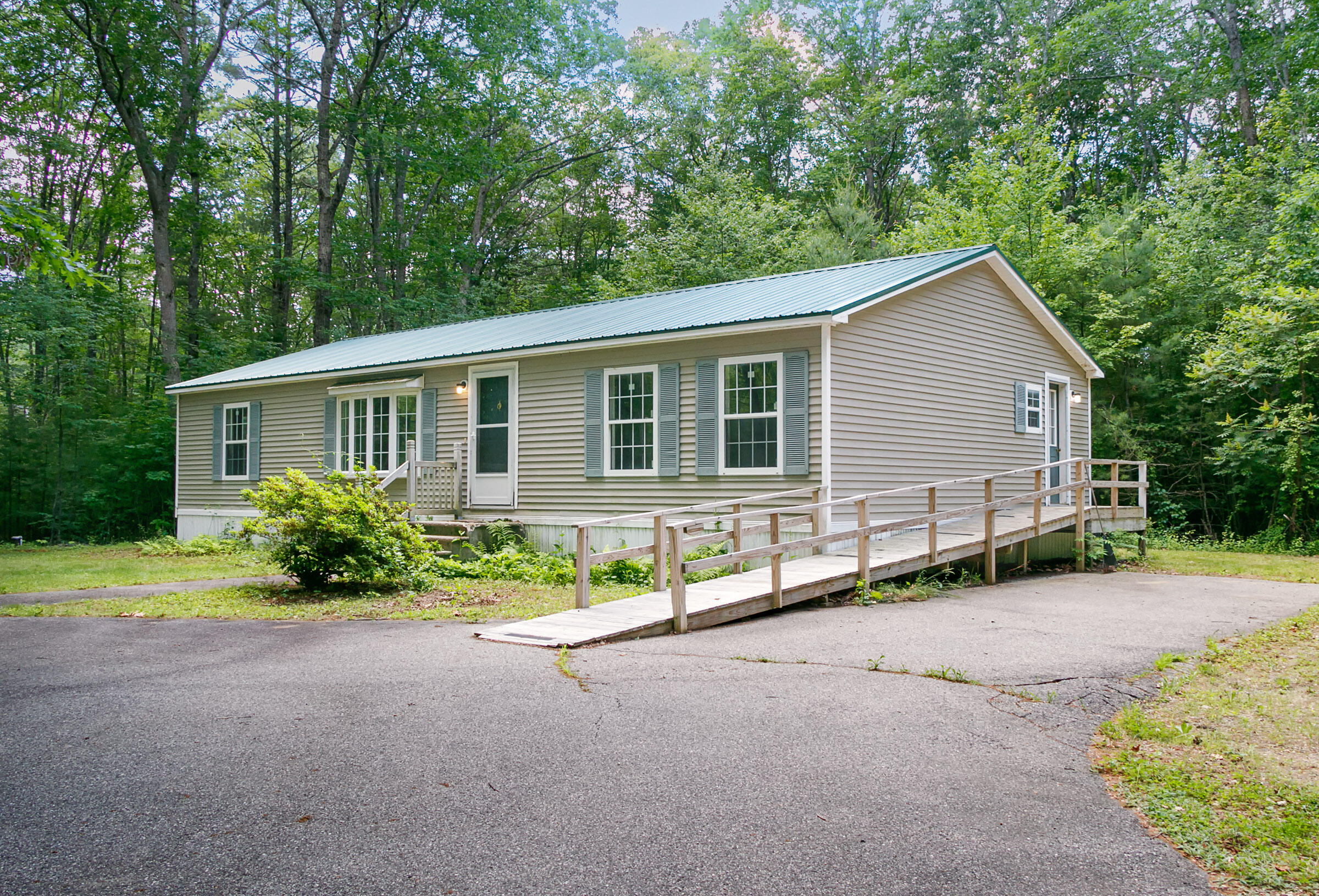 538 Branch Road Wells, ME 04090 - Photo 2 of 21 Exterior Side Entry