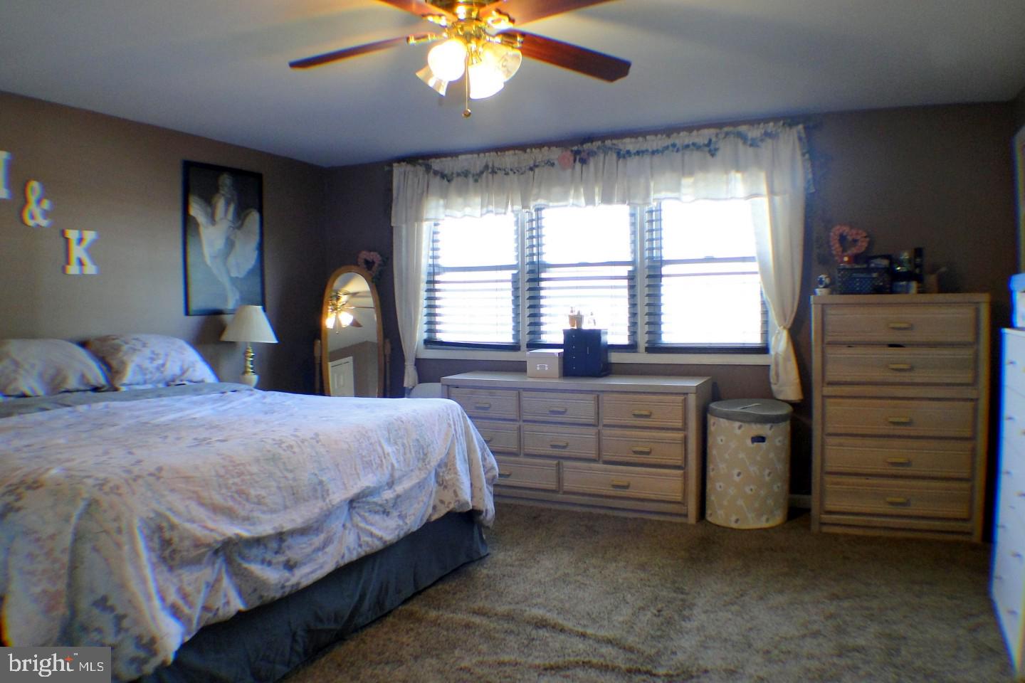 3509 Dows Road Philadelphia, PA 19154 - Photo 15 of 31 Gallery Image 15