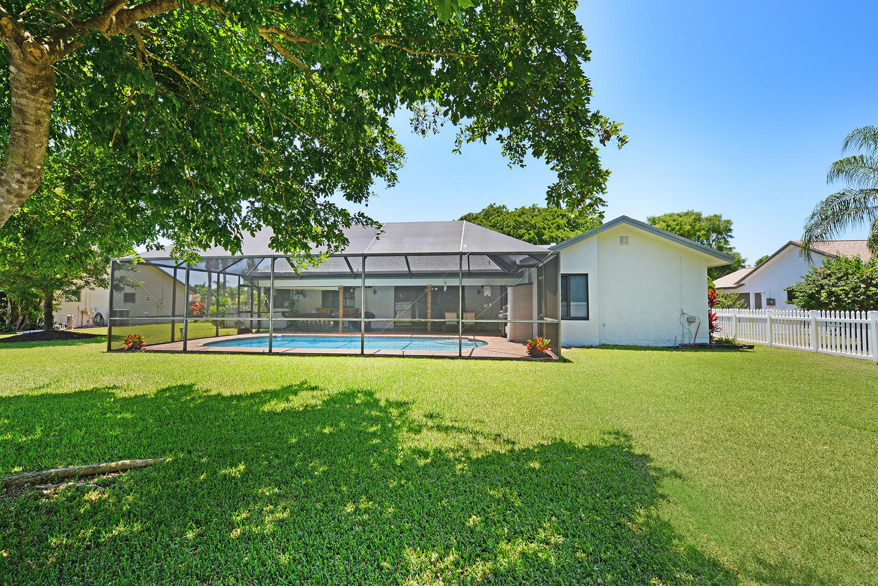 18360 103rd Trail South Boca Raton, FL 33498 - Photo 10 of 52 Backyard