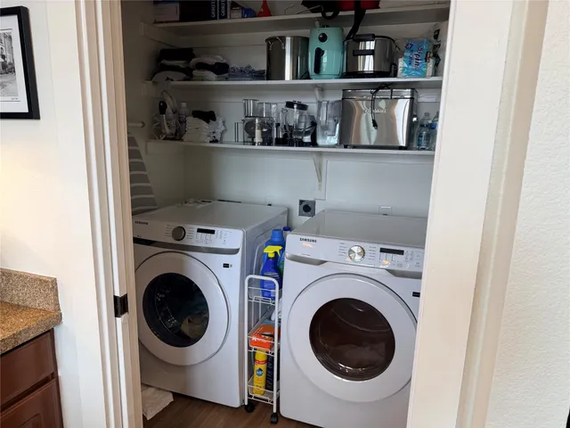 $435,000 | 300 San Gabriel Village Boulevard, Unit 521, Georgetown, TX 78626