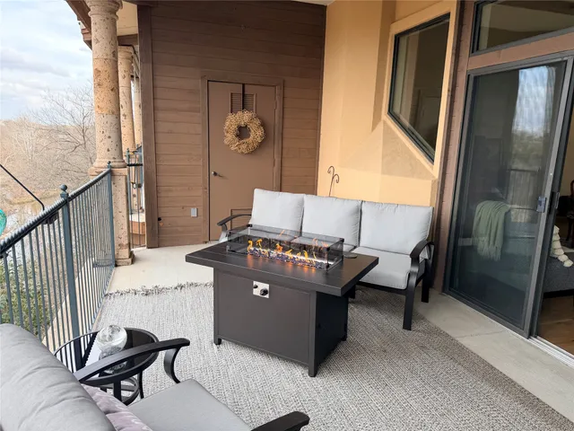 $435,000 | 300 San Gabriel Village Boulevard, Unit 521, Georgetown, TX 78626