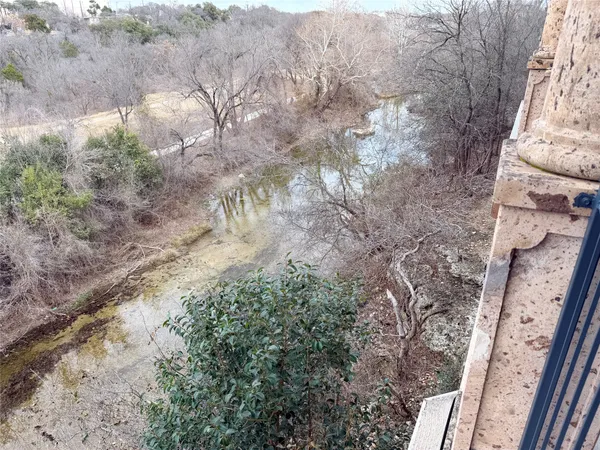 $420,000 | 300 San Gabriel Village Boulevard, Unit 521, Georgetown, TX 78626