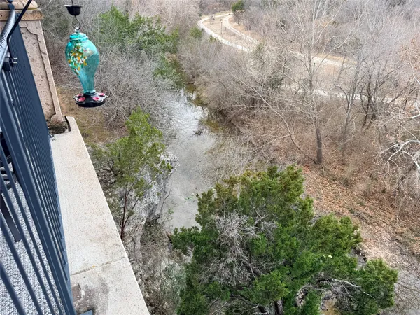 $420,000 | 300 San Gabriel Village Boulevard, Unit 521, Georgetown, TX 78626