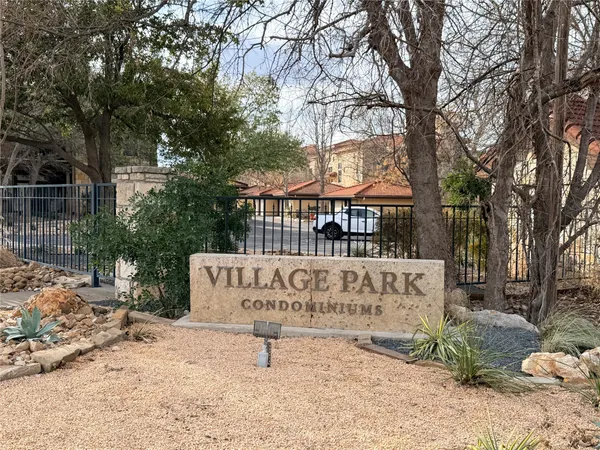 $420,000 | 300 San Gabriel Village Boulevard, Unit 521, Georgetown, TX 78626