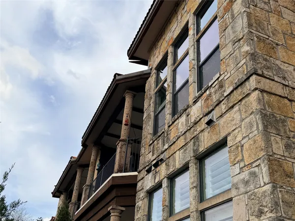 $420,000 | 300 San Gabriel Village Boulevard, Unit 521, Georgetown, TX 78626