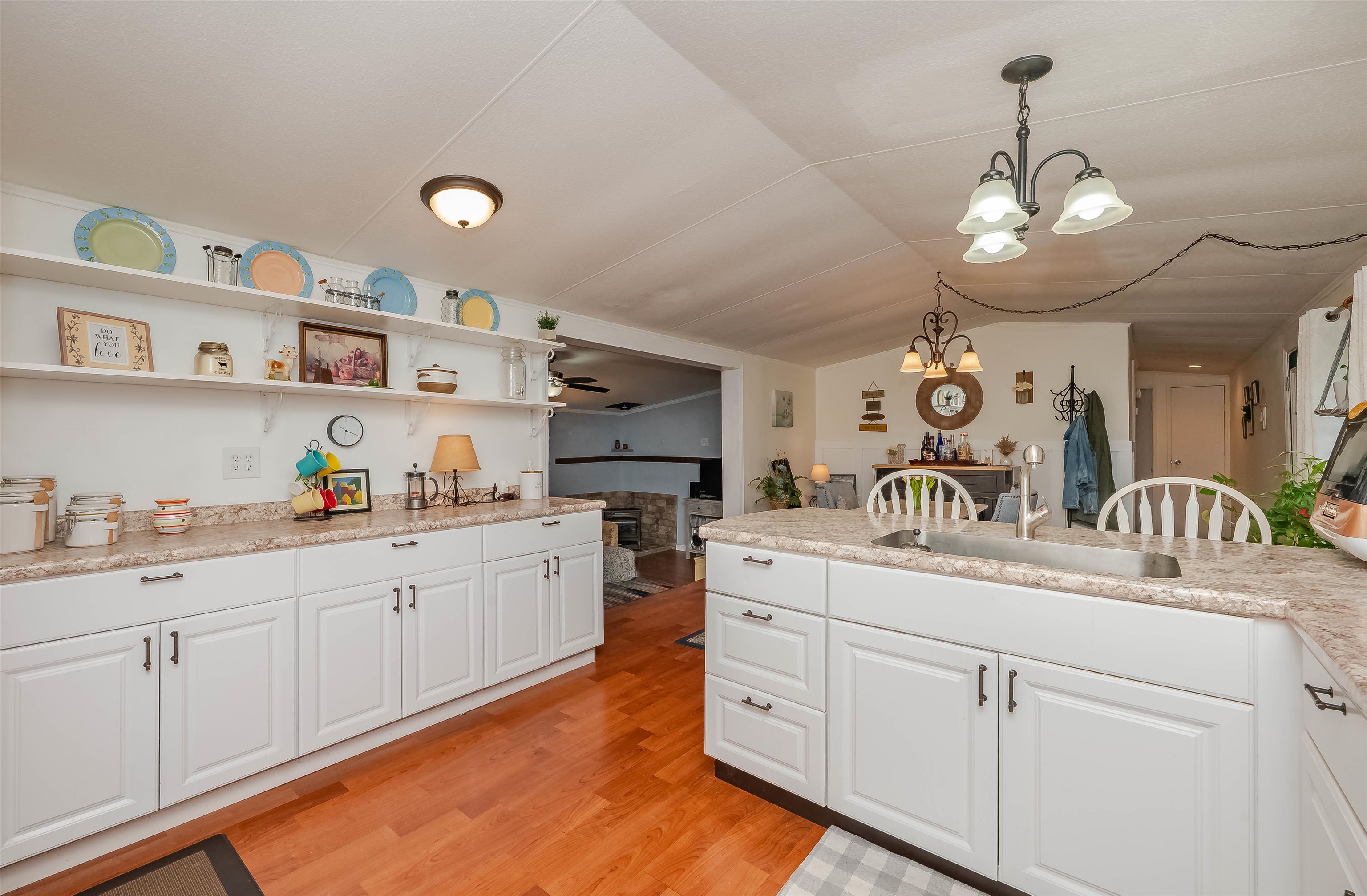 321 Chestnut Hill Road Rochester, NH 03867 - Photo 2 of 45