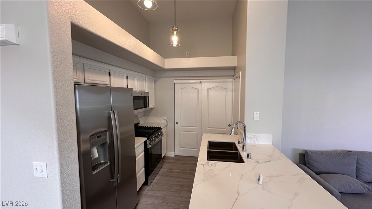 5252 Island Chain Road Las Vegas, NV 89118 - Photo 11 of 45