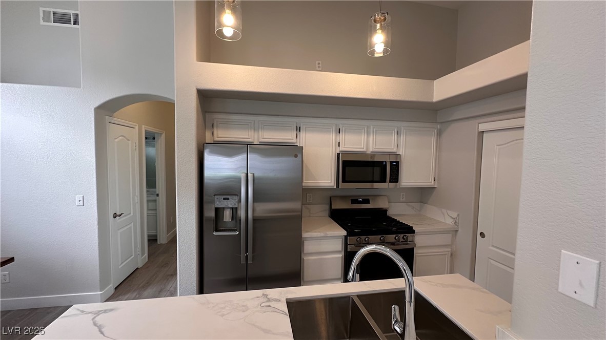 5252 Island Chain Road Las Vegas, NV 89118 - Photo 12 of 45