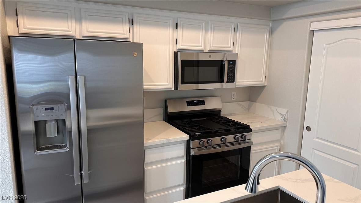 5252 Island Chain Road Las Vegas, NV 89118 - Photo 13 of 45