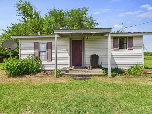 $1,000 | 7070 Tabor, Bryan, TX 77808