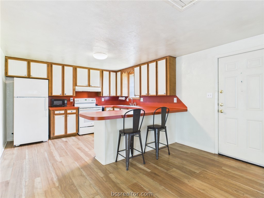 7070 Tabor Bryan, TX 77808 - Photo 2 of 18