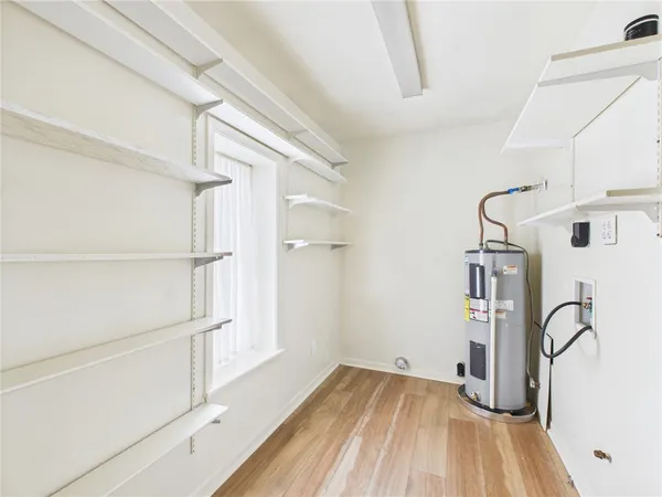 $1,000 | 7070 Tabor, Bryan, TX 77808