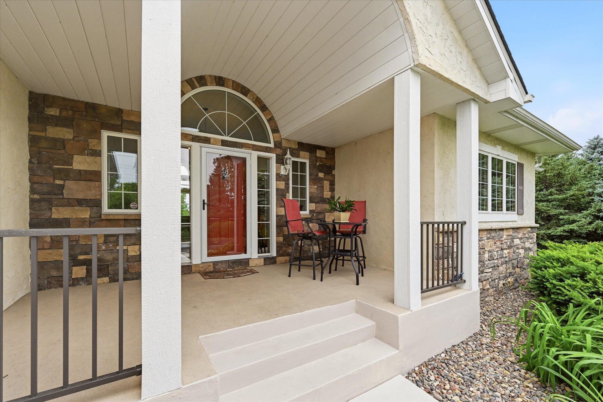 21005 Sunnyhill Lane Corcoran, MN 55340 - Photo 4 of 33