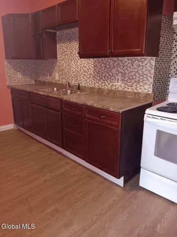 $1,850 | 1150 Broadway, Unit 2, Albany, NY 12204