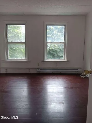 $1,850 | 1150 Broadway, Unit 2, Albany, NY 12204