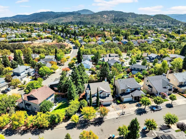 $1,050,000 | 5794 Owl Hill Avenue, Santa Rosa, CA 95409