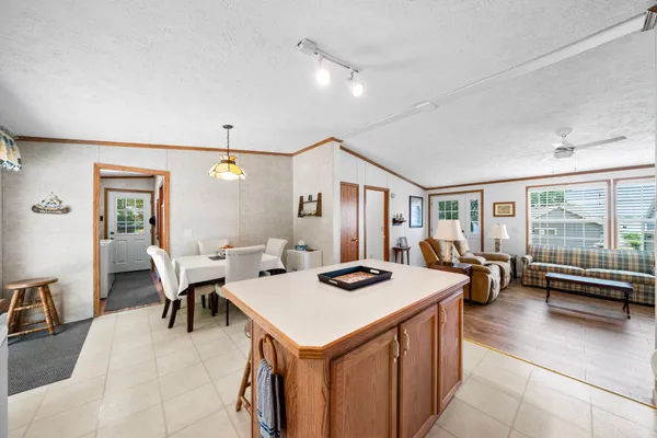 $295,000 | 61738 Lakeview Court, Cassopolis, MI 49031