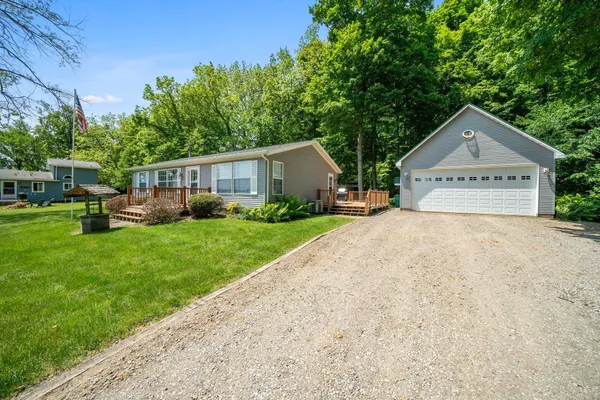 $295,000 | 61738 Lakeview Court, Cassopolis, MI 49031