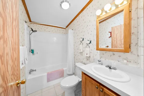 $295,000 | 61738 Lakeview Court, Cassopolis, MI 49031
