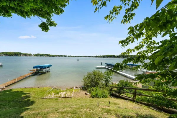 $295,000 | 61738 Lakeview Court, Cassopolis, MI 49031