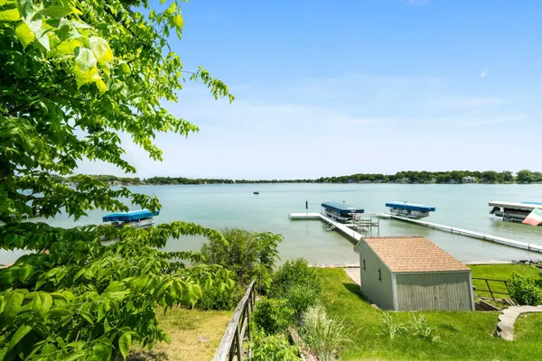 $295,000 | 61738 Lakeview Court, Cassopolis, MI 49031