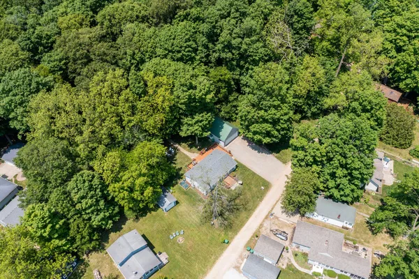 $295,000 | 61738 Lakeview Court, Cassopolis, MI 49031