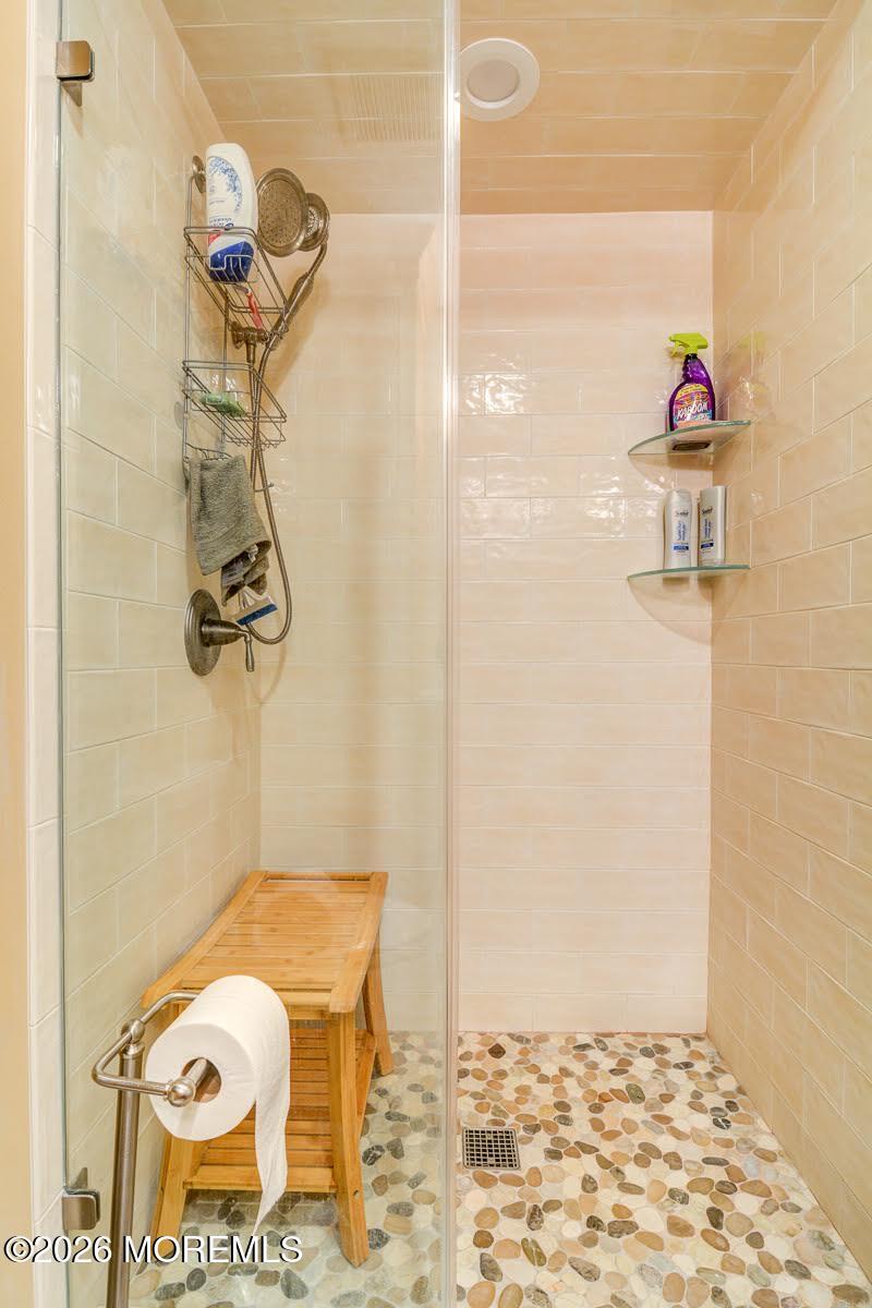 33 Maple Lane, Unit B Brielle, NJ 08730 - Photo 17 of 29 0-17