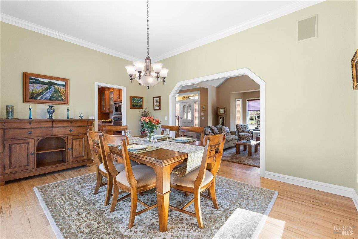 2573 Greenvale Lane Santa Rosa, CA 95401 - Photo 22 of 71