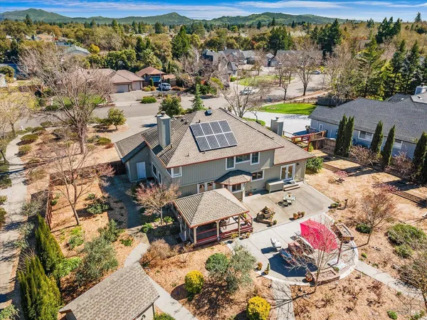 $1,495,000 | 2573 Greenvale Lane, Santa Rosa, CA 95401