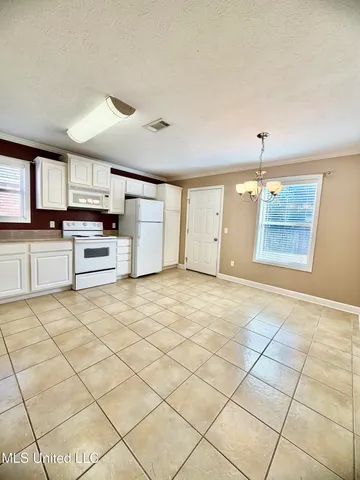 $240,000 | 5 Bridgefield Court, Hattiesburg, MS 39402