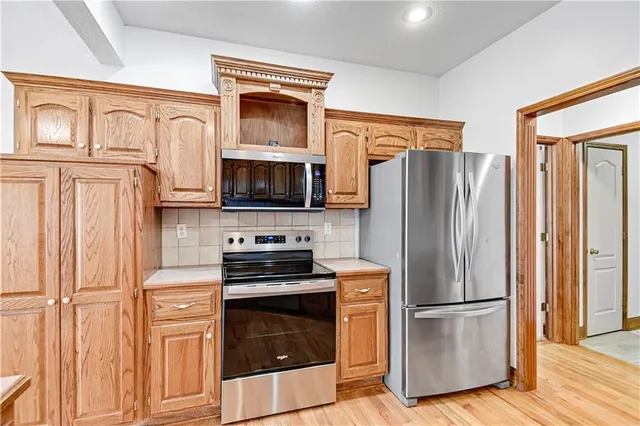 $2,745 | 4435 Southwest Creekview Drive, Lee's Summit, MO 64082