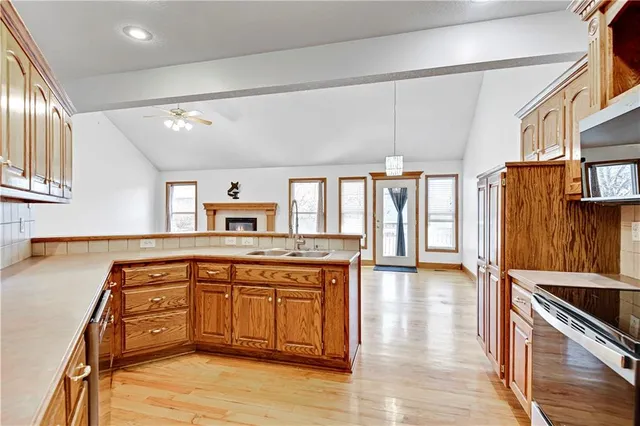 $2,745 | 4435 Southwest Creekview Drive, Lee's Summit, MO 64082