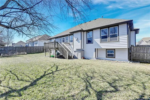 $2,745 | 4435 Southwest Creekview Drive, Lee's Summit, MO 64082