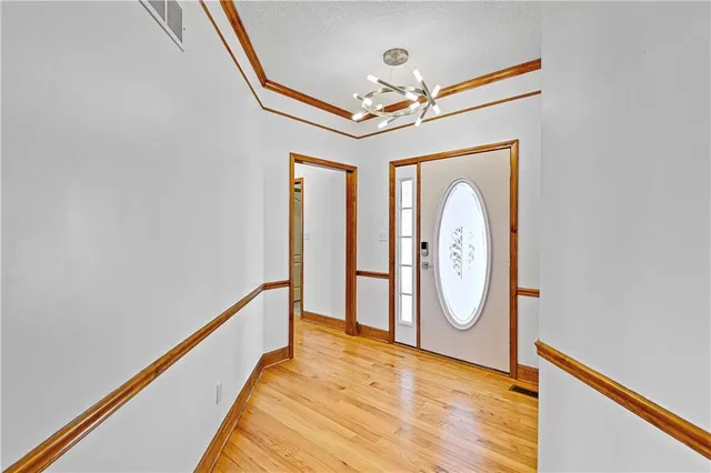 $2,745 | 4435 Southwest Creekview Drive, Lee's Summit, MO 64082