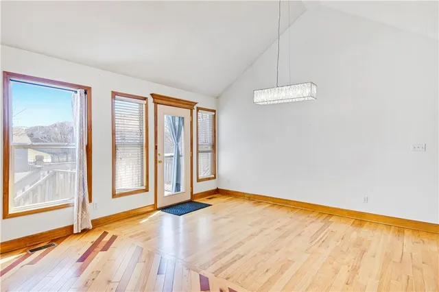 $2,745 | 4435 Southwest Creekview Drive, Lee's Summit, MO 64082