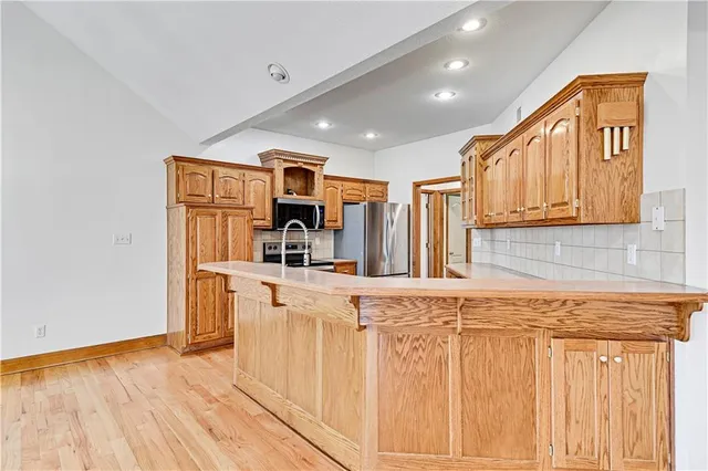 $2,745 | 4435 Southwest Creekview Drive, Lee's Summit, MO 64082