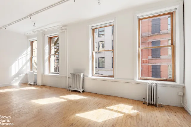 $3,350,000 | 106 Spring Street, Unit 3S | SoHo