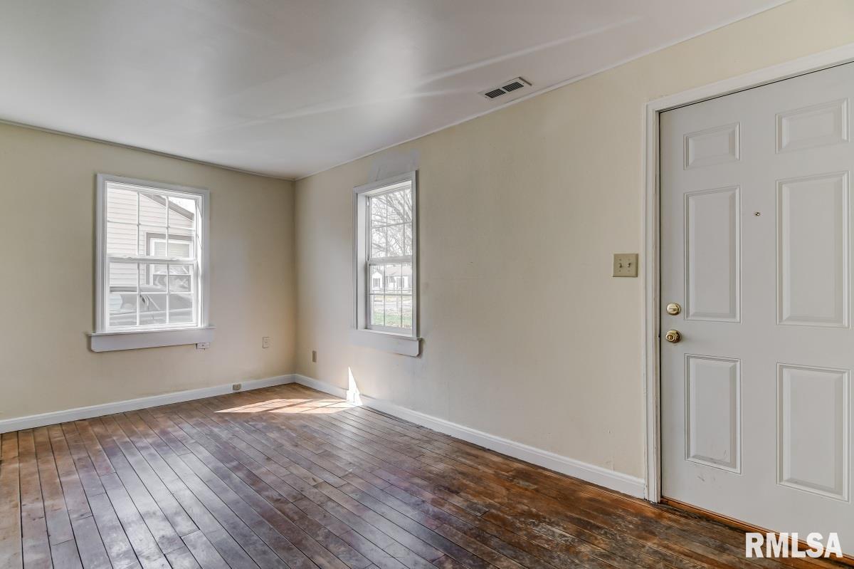 1900 North 20th Street Springfield, IL 62702 - Photo 3 of 25