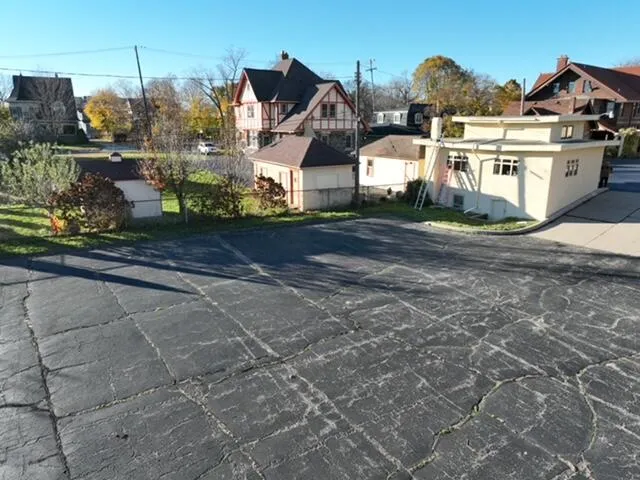 $299,900 | 286 Capital Avenue Northeast, Battle Creek, MI 49017