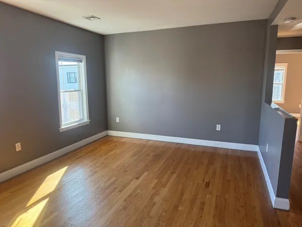 $3,200 | 1122-1124 Dorchester Avenue, Unit 3, Boston, MA 02125