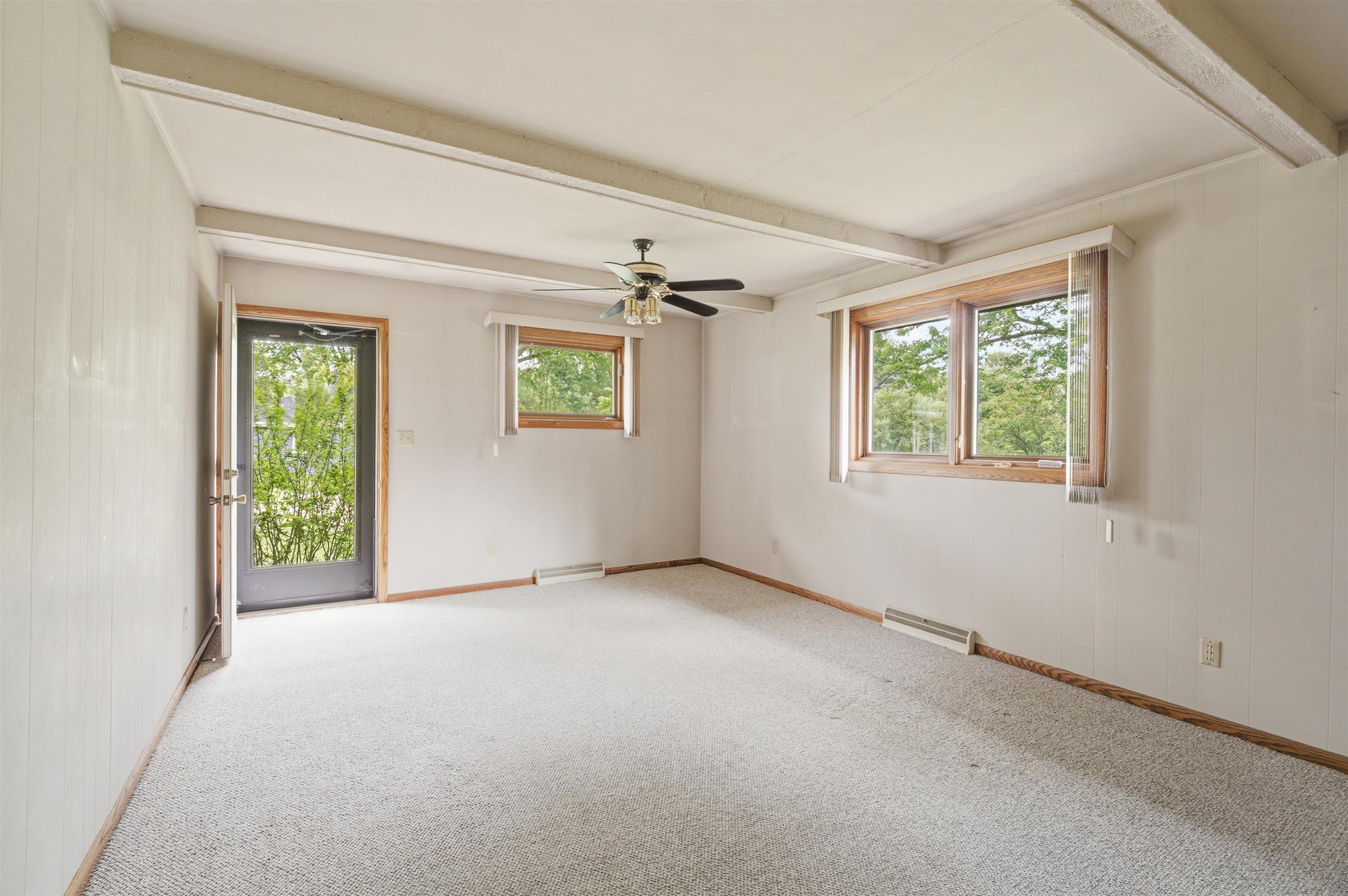 1102 South Ridge Lane Appleton, WI 54914 - Photo 11 of 52