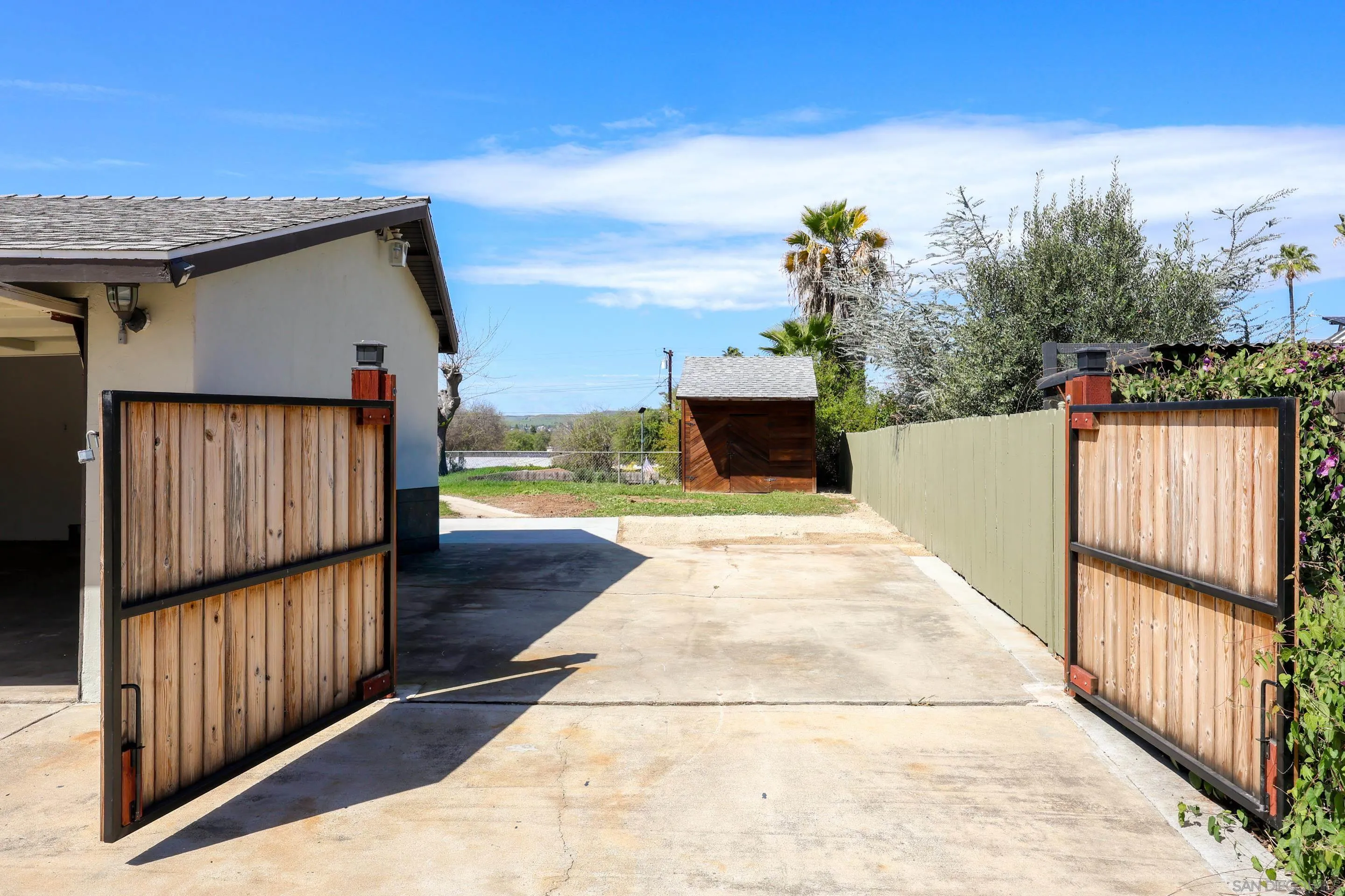 11102 Shadow Hill Way Santee, CA 92071 - Photo 24 of 30 a view of a balcony with wooden floor