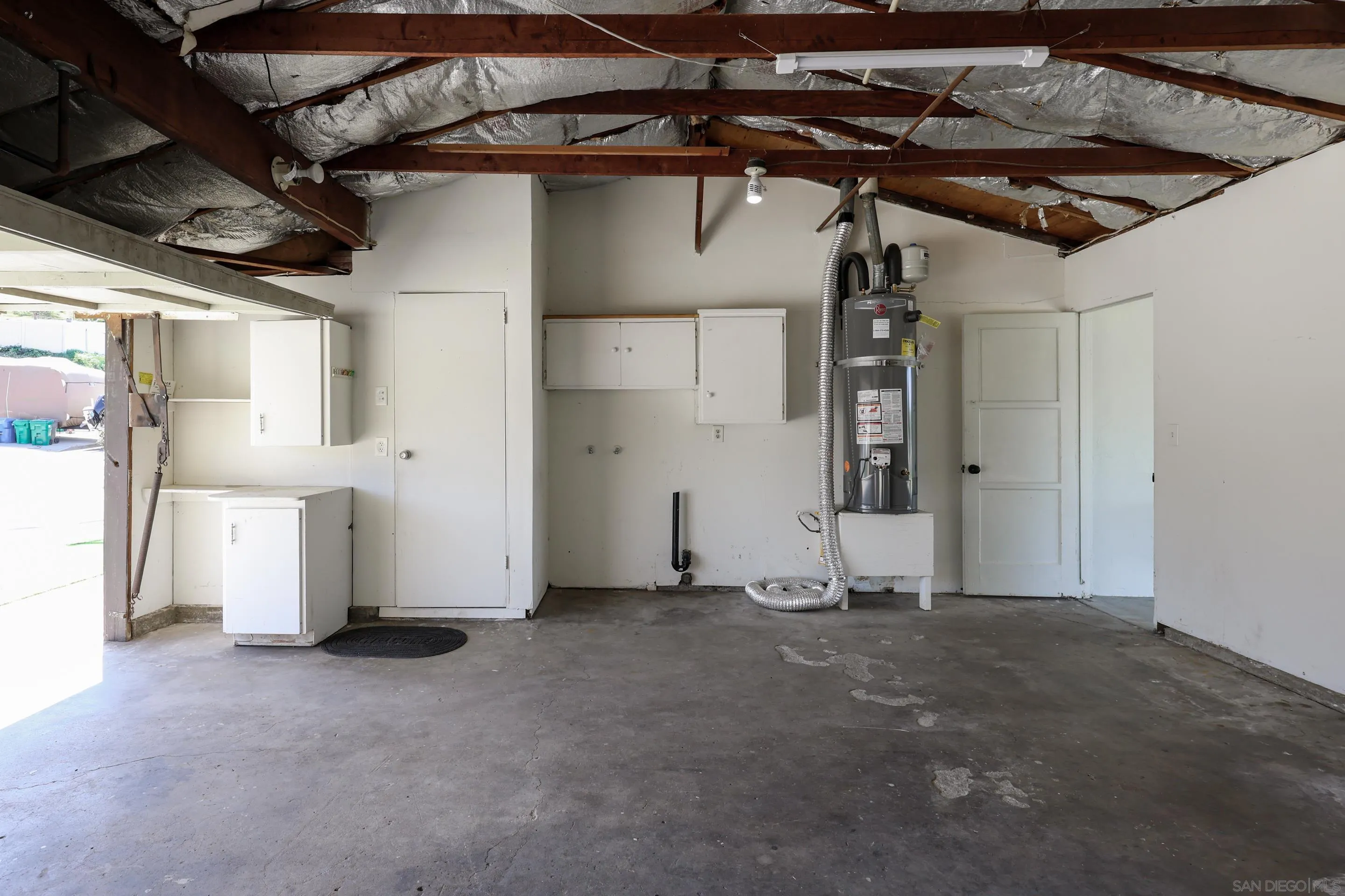 11102 Shadow Hill Way Santee, CA 92071 - Photo 25 of 30 a view of empty room