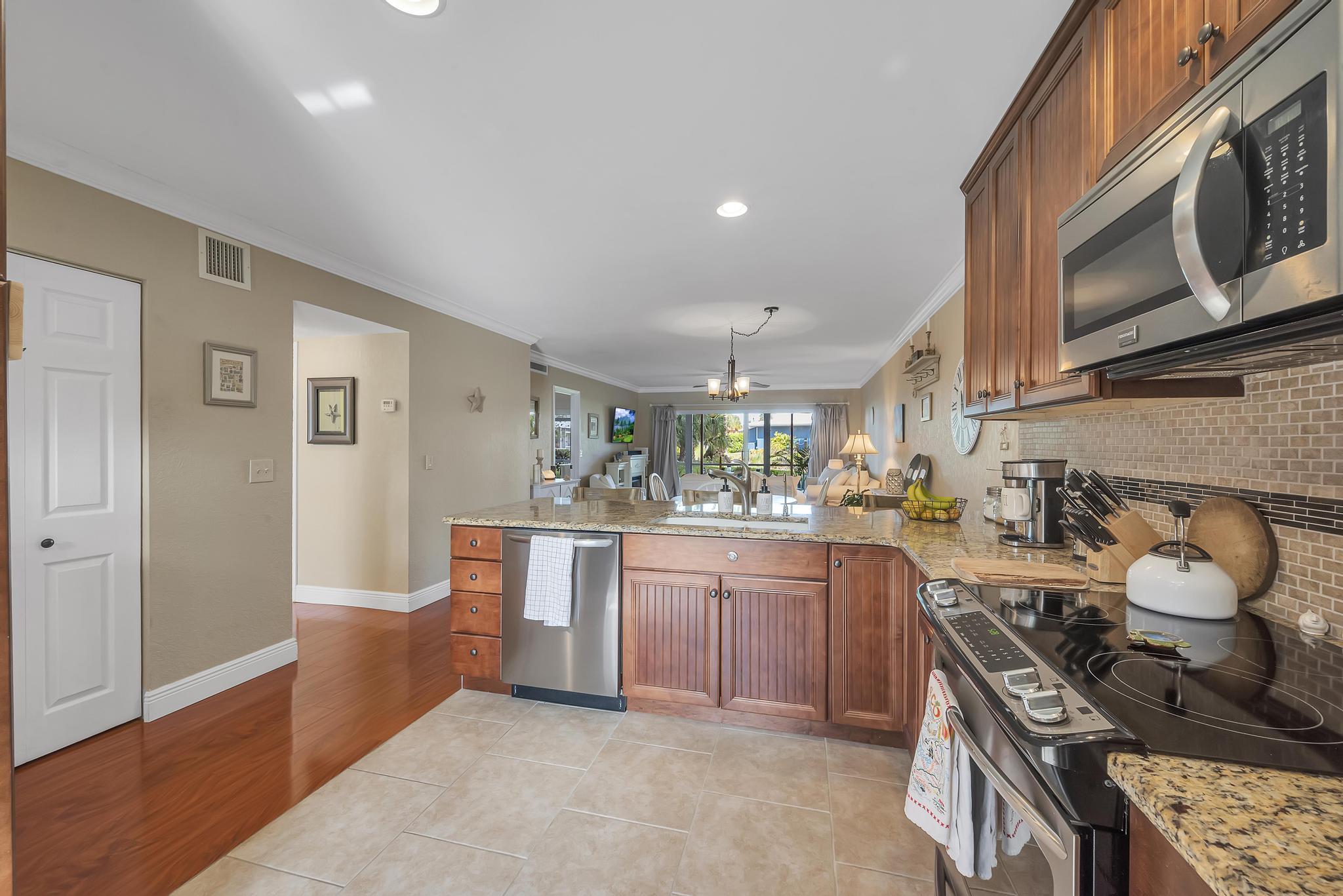 1854 Southwest Palm City Road, Unit 102 Stuart, FL 34994 - Photo 4 of 44 A9985C5A-FBE1-4E92-9F2E-7E7195499749