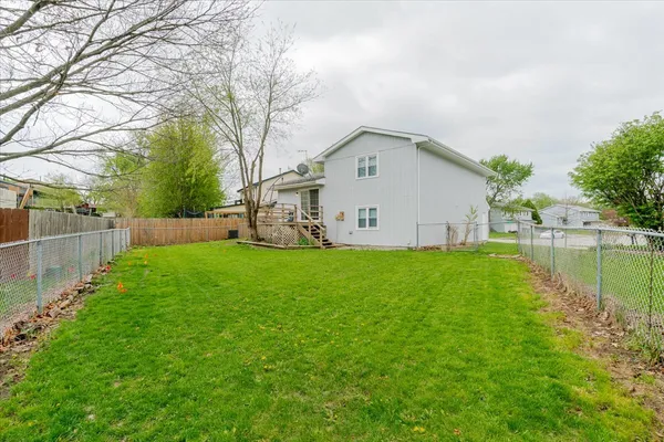 $227,500 | 1315 Bancroft Drive, Bloomington, IL 61704