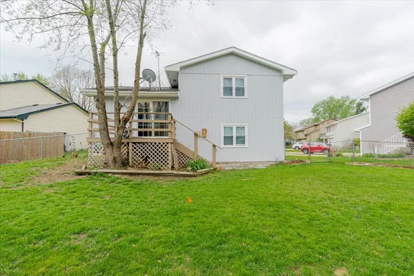 $227,500 | 1315 Bancroft Drive, Bloomington, IL 61704